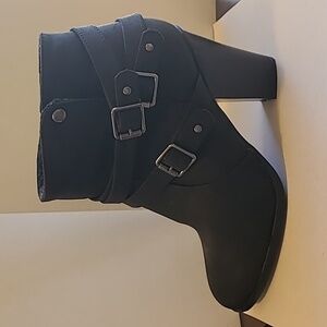 JustFab Black High Heel Ankle Boots Size 8 Ladies Pre-Owned Winter Dressy Party